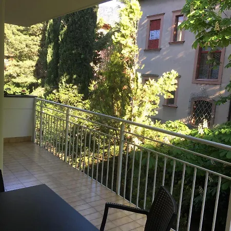 Lasiesta Apartment